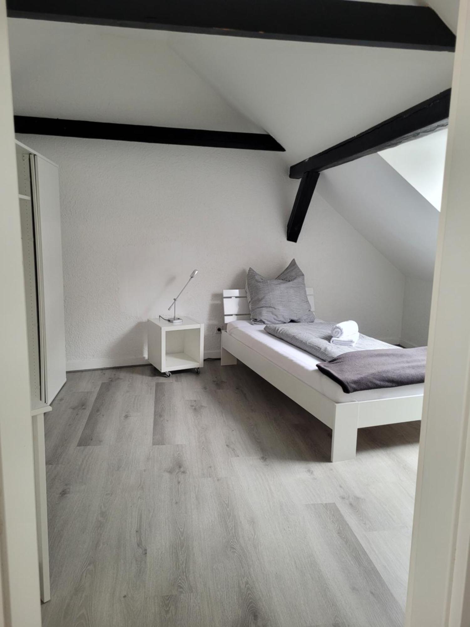 Ferienwohnung Stadthaus Nahe Fussgaengerzone Hagen  Zimmer foto